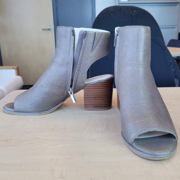 Kenneth Cole Peep Toe Booties - Picture 1 of 7